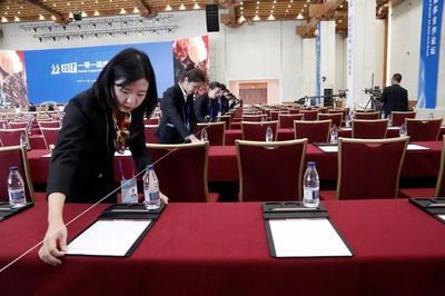 急速36小時——記第二屆文博會甘肅會展中心有限責(zé)任公司會議服務(wù)保障團(tuán)隊攝影服務(wù)